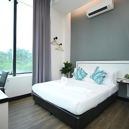 Swing & Pillows - Kota Kemuning Selangor Shah Alam Extérieur photo